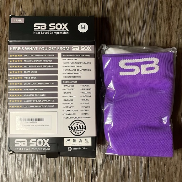 NIB compression socks size medium - Picture 2 of 4